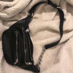 Brandy Melville fanny pack